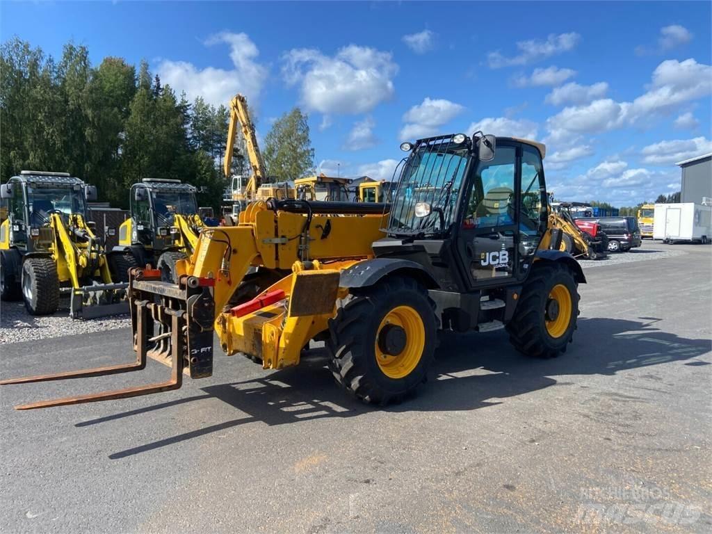 JCB 535-125 Телескопические погрузчики