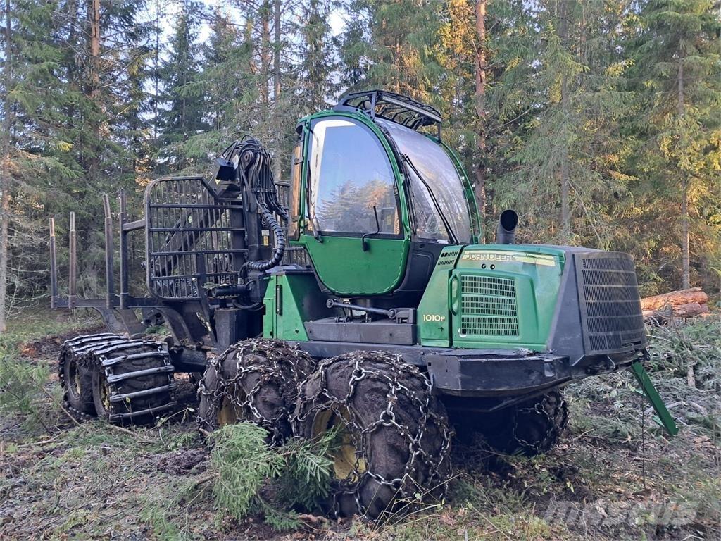 John Deere 1010e Форвардеры