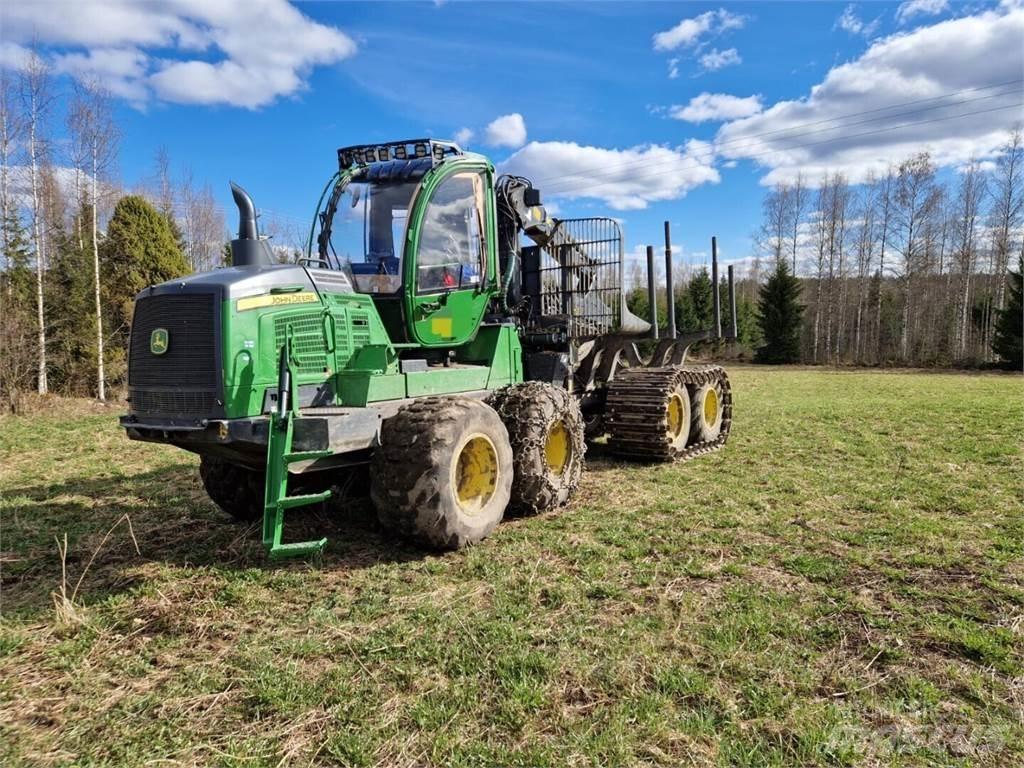 John Deere 1110G Форвардеры