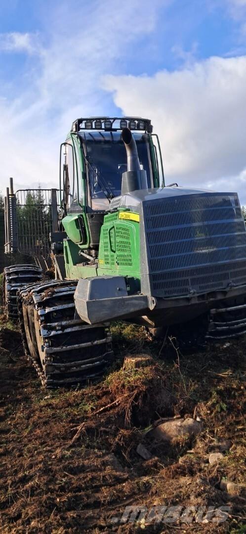 John Deere 1210G Форвардеры