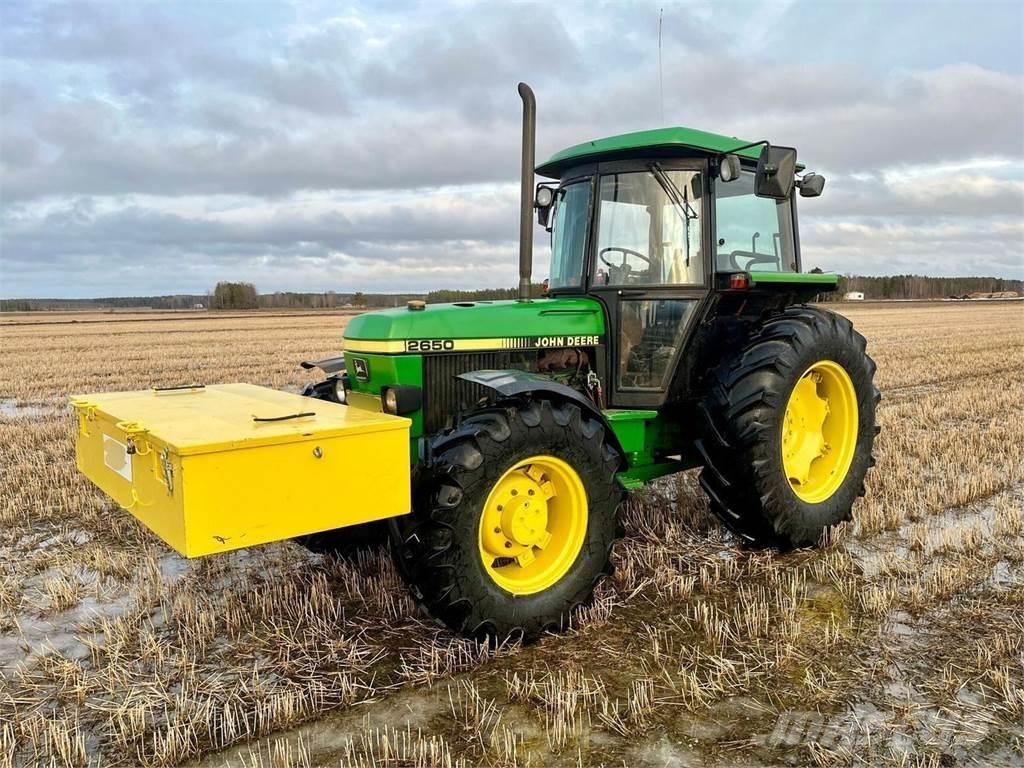 John Deere 2650 Трактора