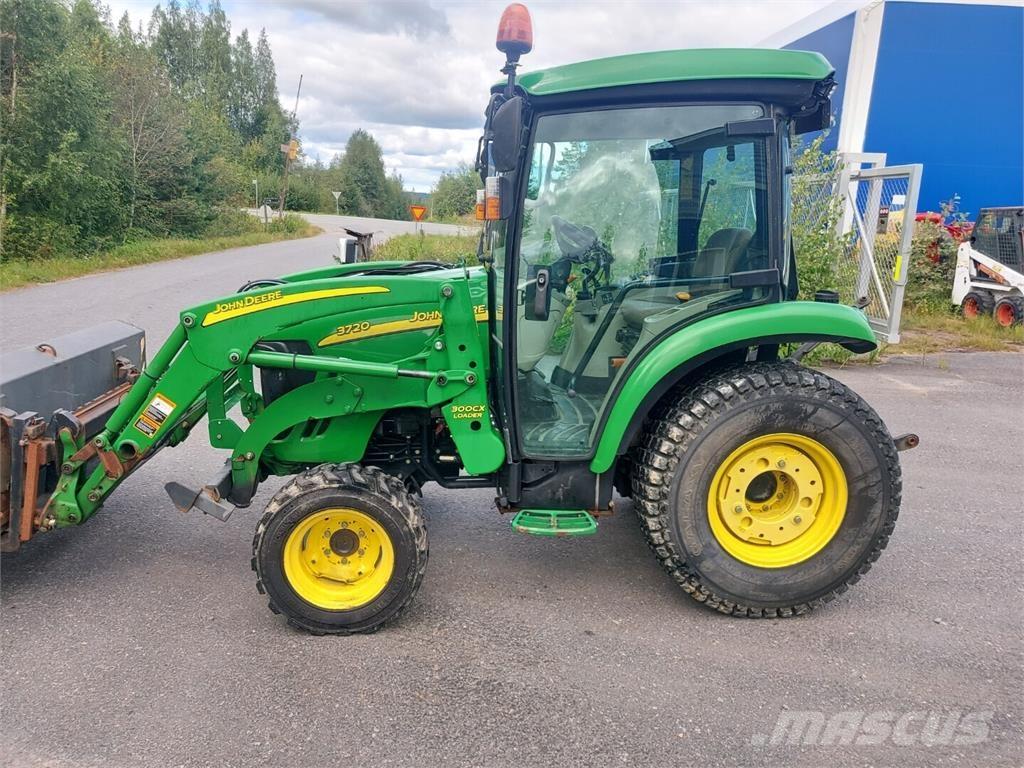 John Deere 3720 Трактора