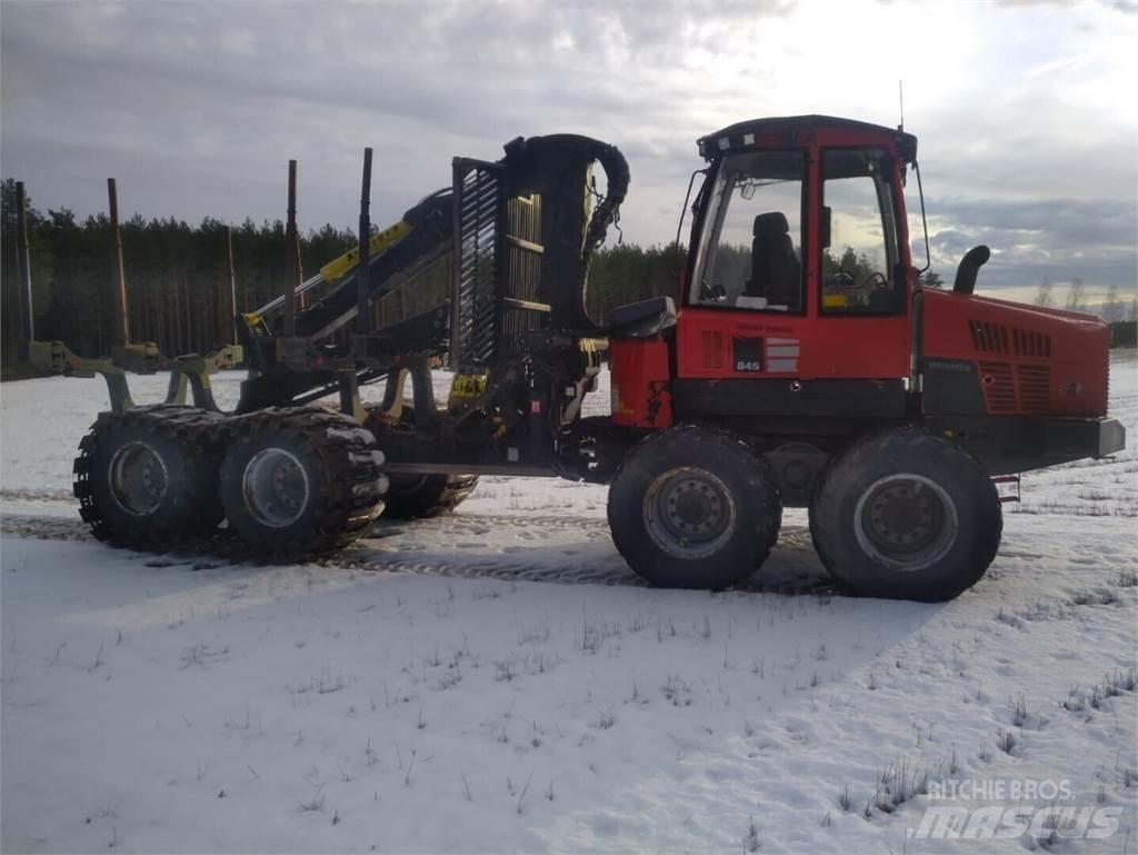 Komatsu 845 Форвардеры