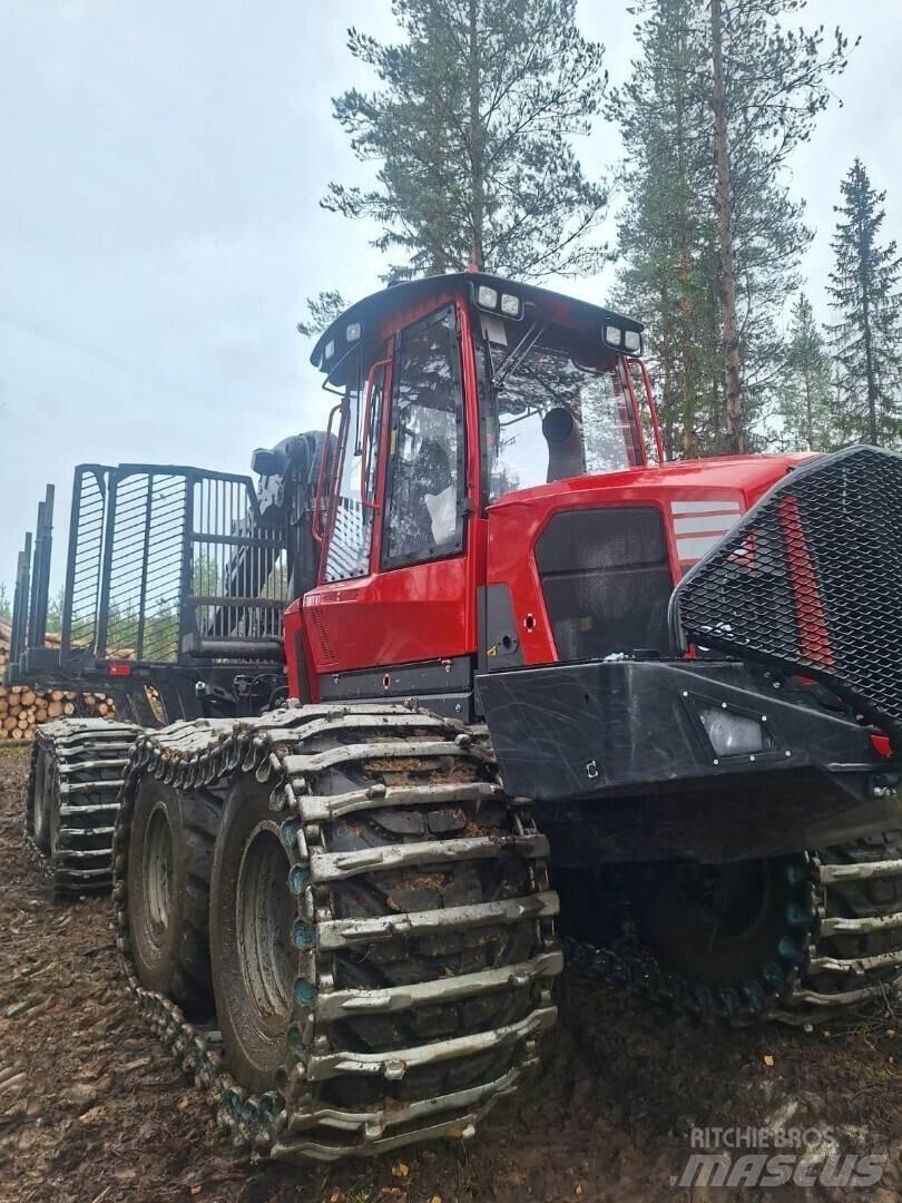 Komatsu 895 Форвардеры