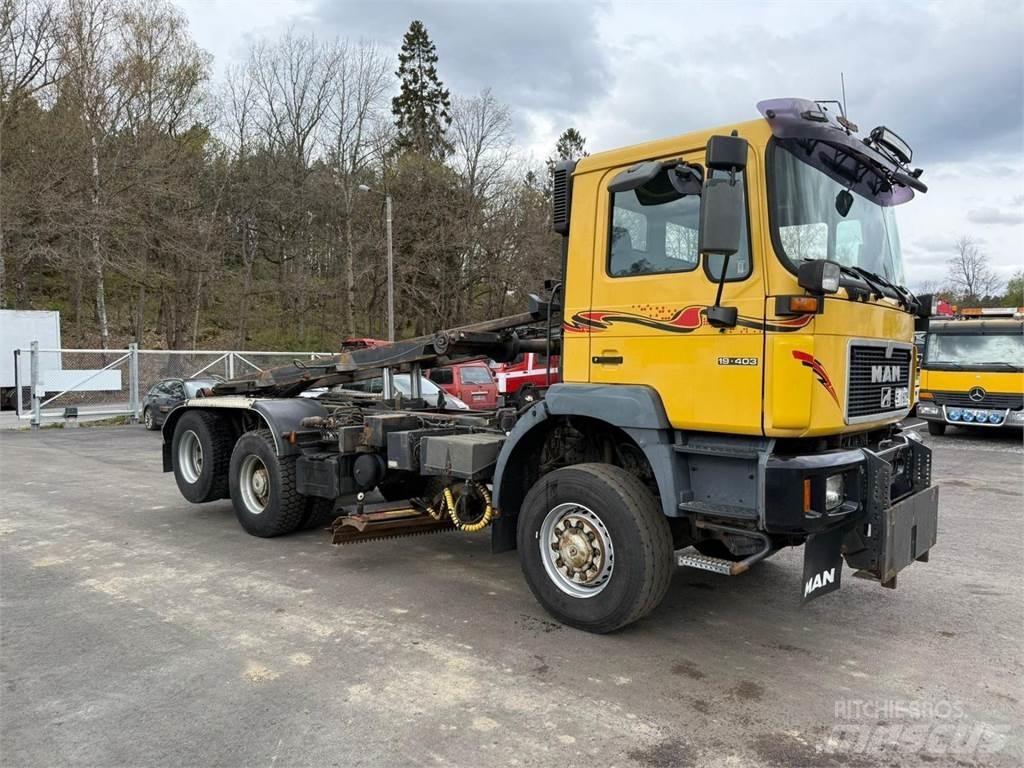 MAN 19.403 4x4 + 2 Комбинированные дорожные машины