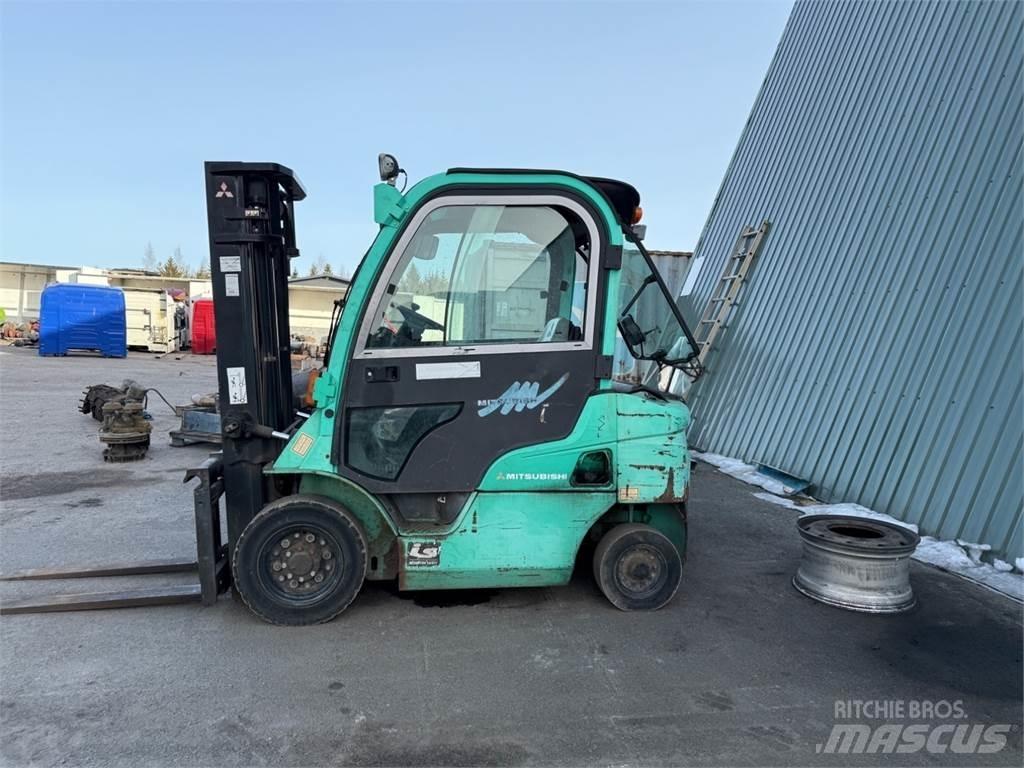Mitsubishi FD20N Дизельные погрузчики