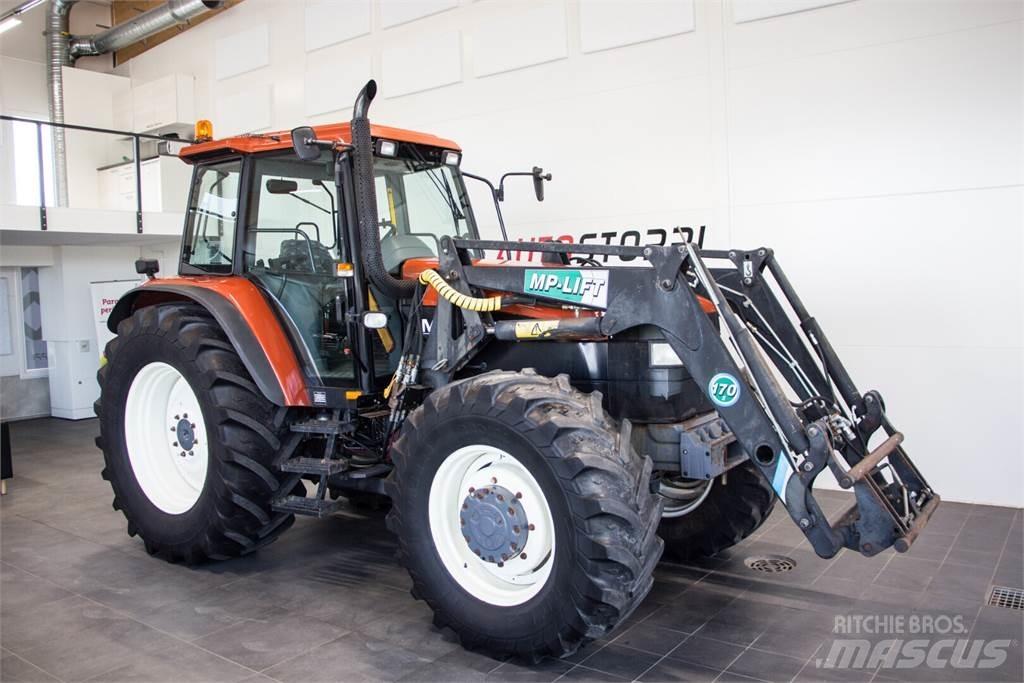 New Holland M135 Трактора