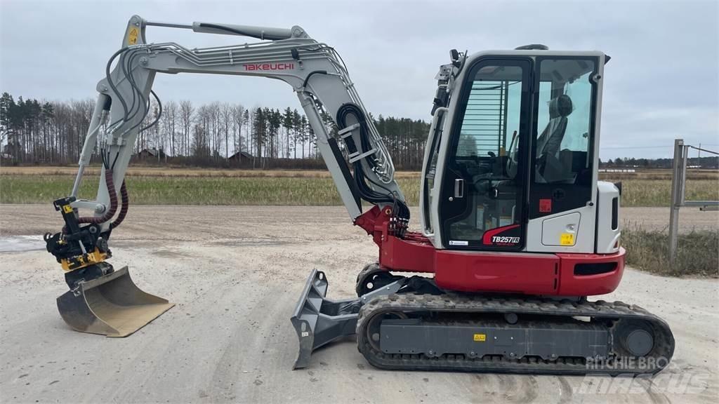 Takeuchi TB257FR Мини-экскаваторы