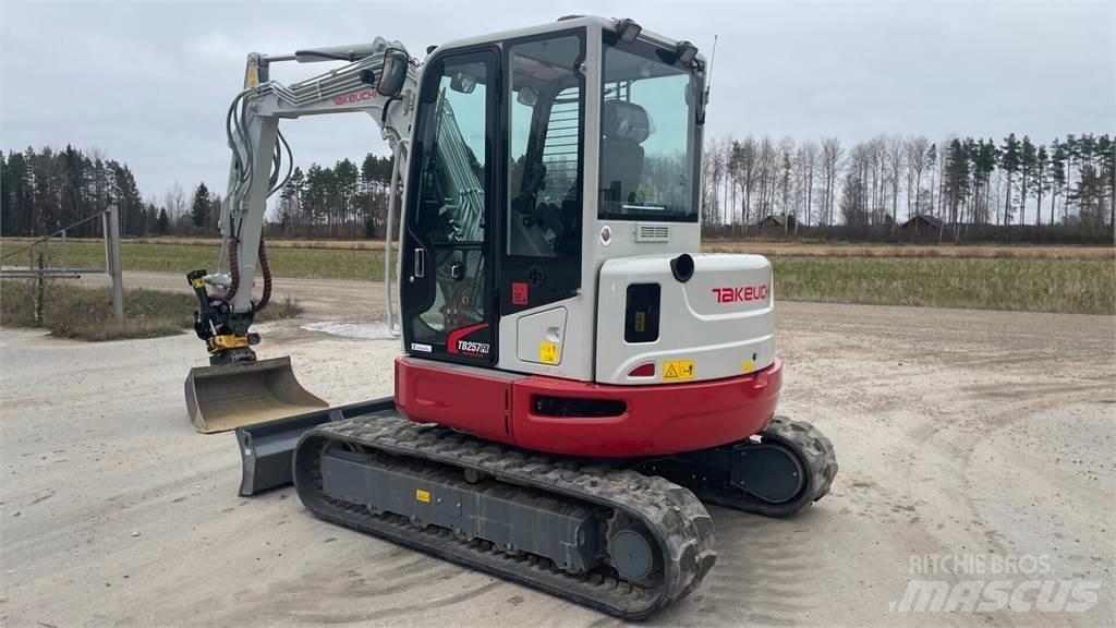 Takeuchi TB257FR Мини-экскаваторы