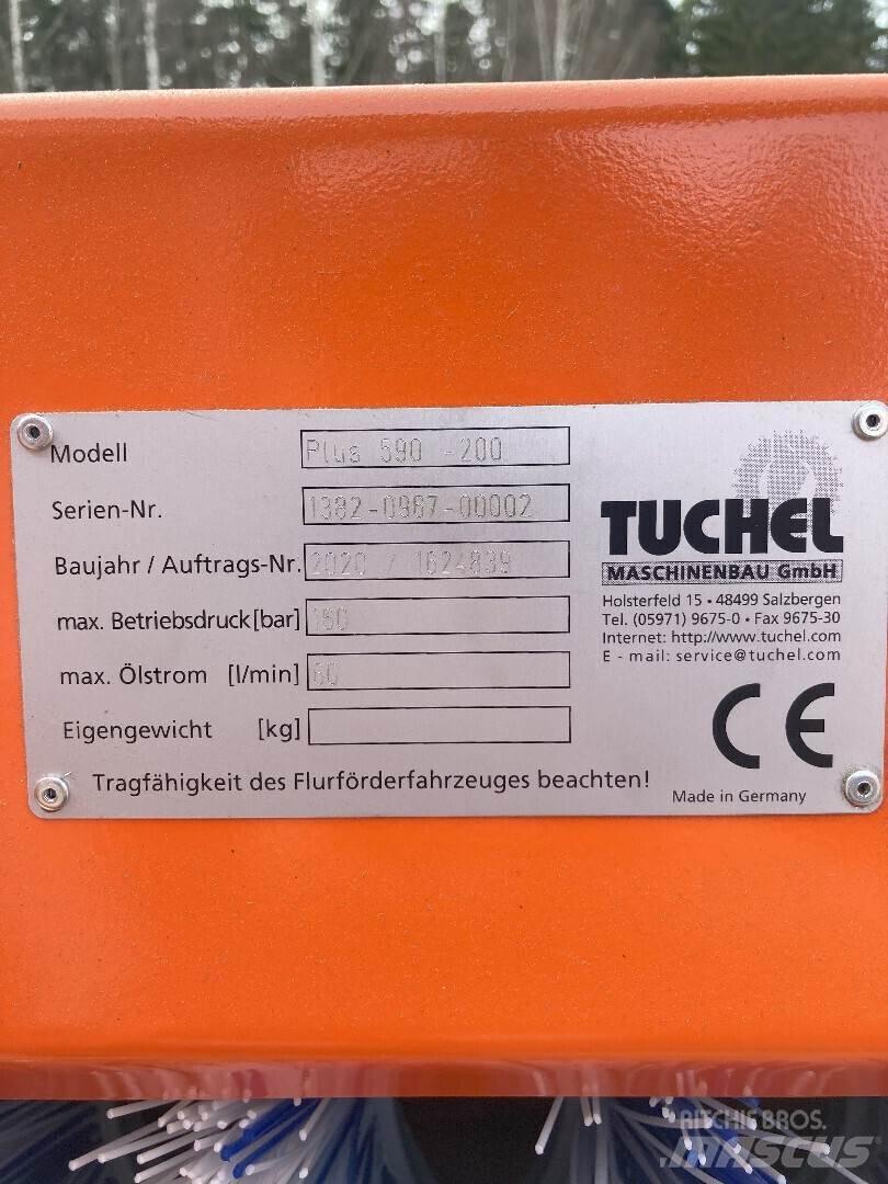 Tuchel Plus 590 Вакуумные уборочные машины