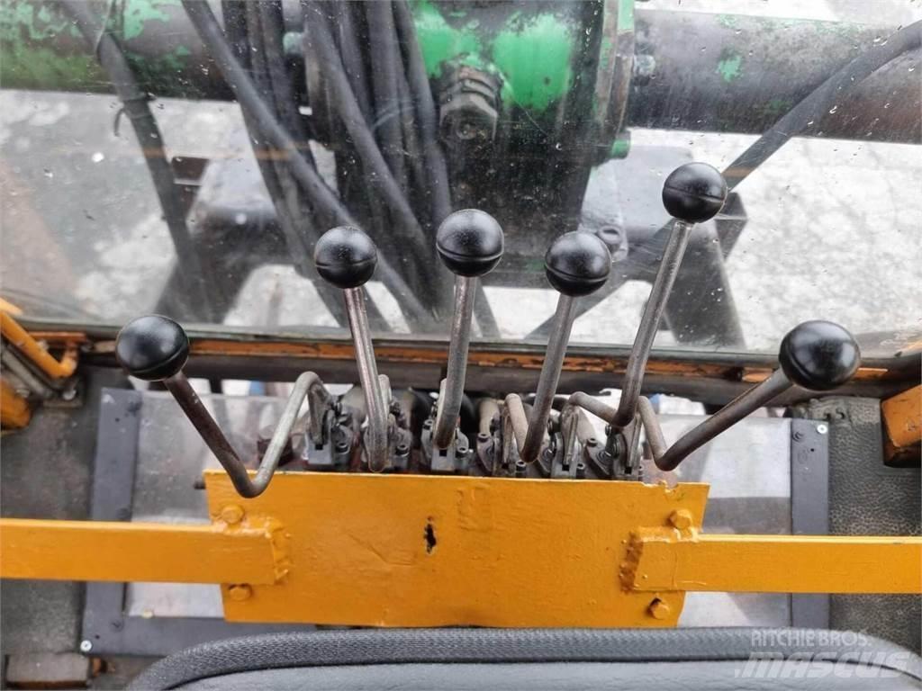 Valmet 802-4 Трактора