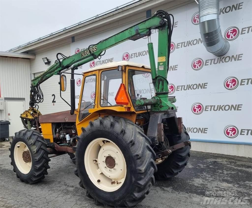 Valmet 802-4 Трактора