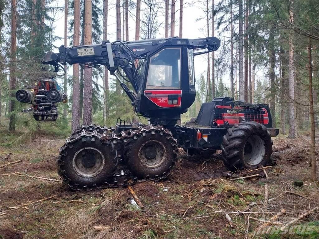 Valmet 911 Харвестеры
