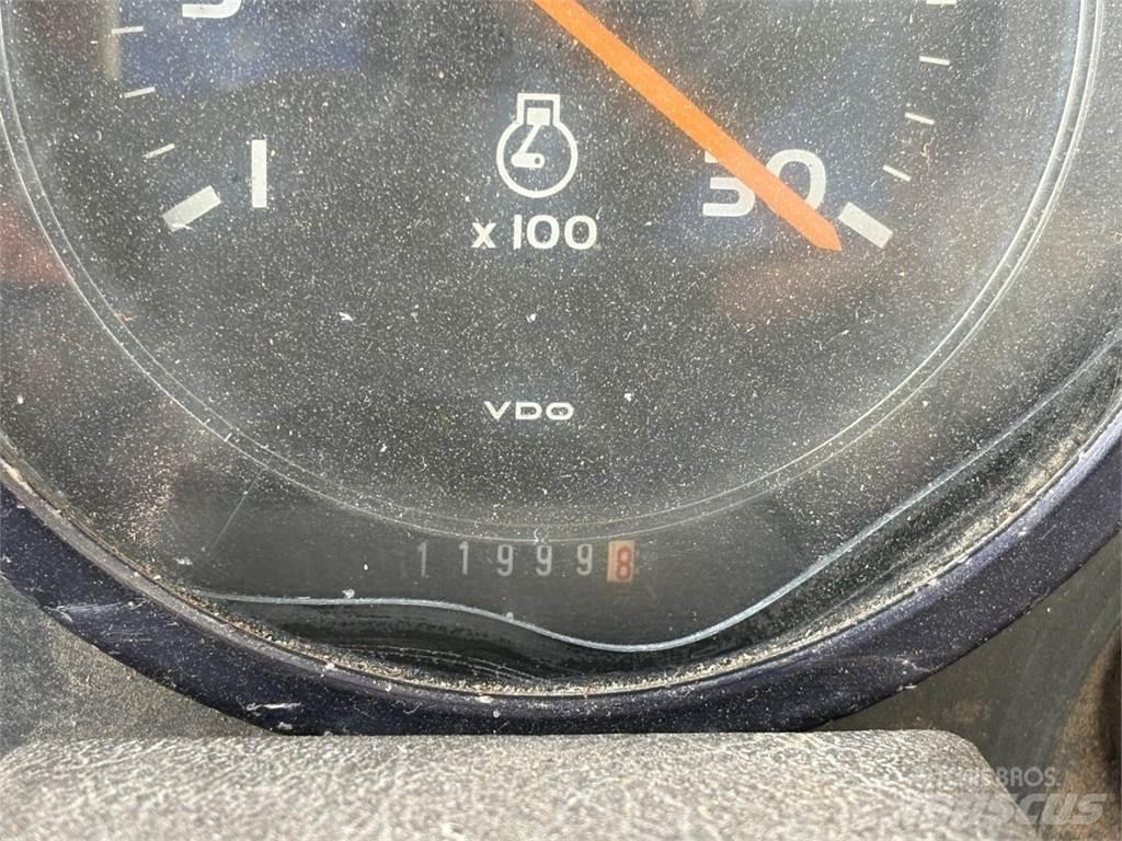 Valmet 915 Трактора