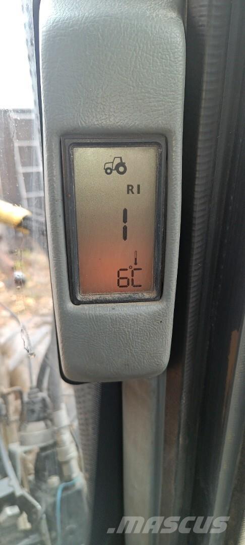 Valtra 8450 Трактора