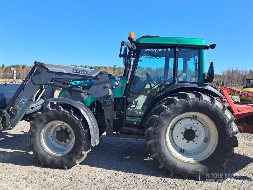 Valtra A92 Трактора