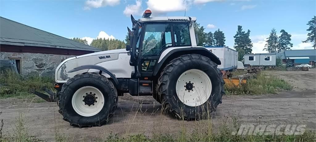Valtra T 180 Трактора