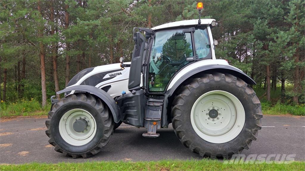 Valtra T254 Versu Трактора
