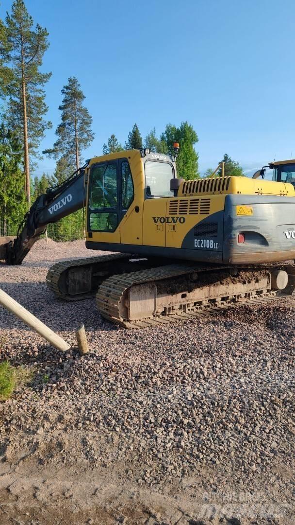 Volvo 210 B Гусеничные экскаваторы