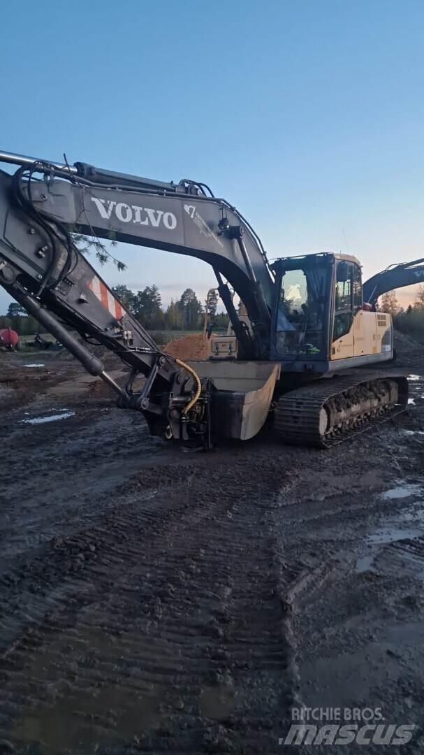 Volvo 210c Гусеничные экскаваторы
