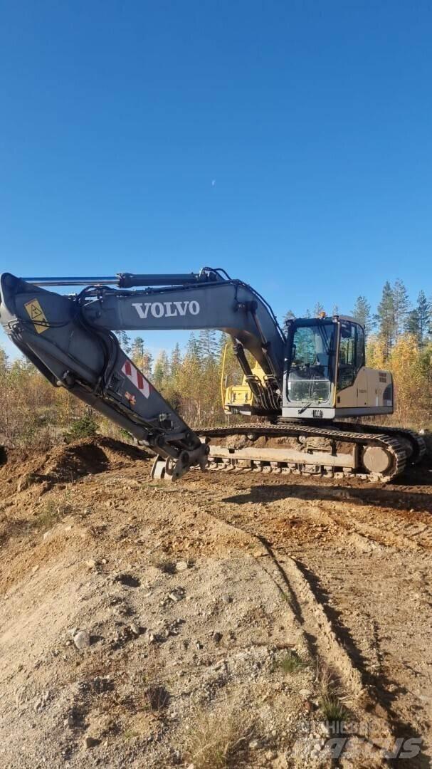 Volvo 210C Гусеничные экскаваторы