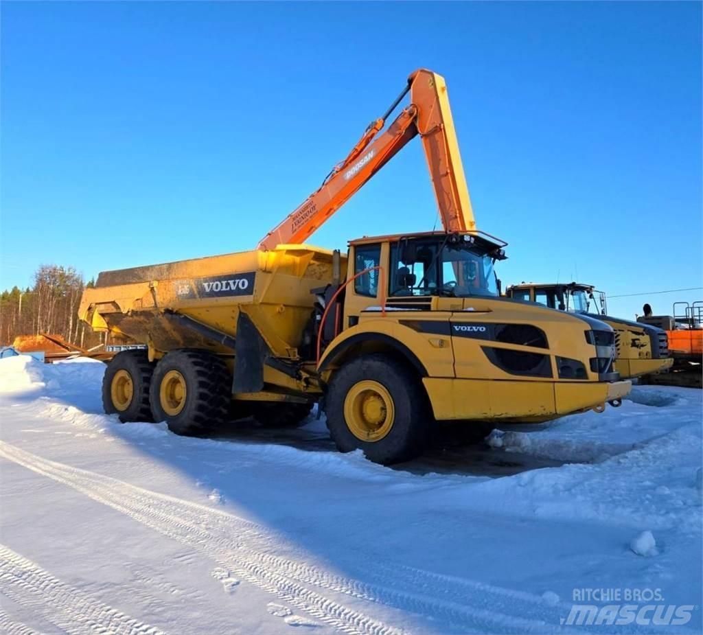 Volvo A30G Шарнирно-сочленённые самосвалы