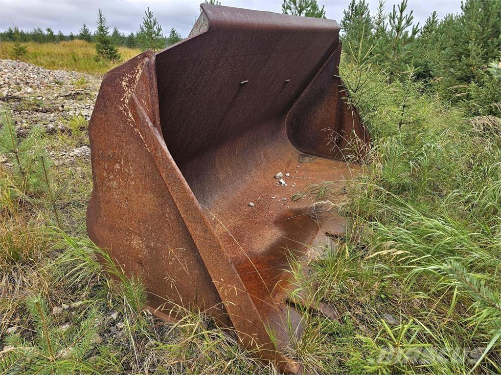 Volvo BM Maakauha Ковши