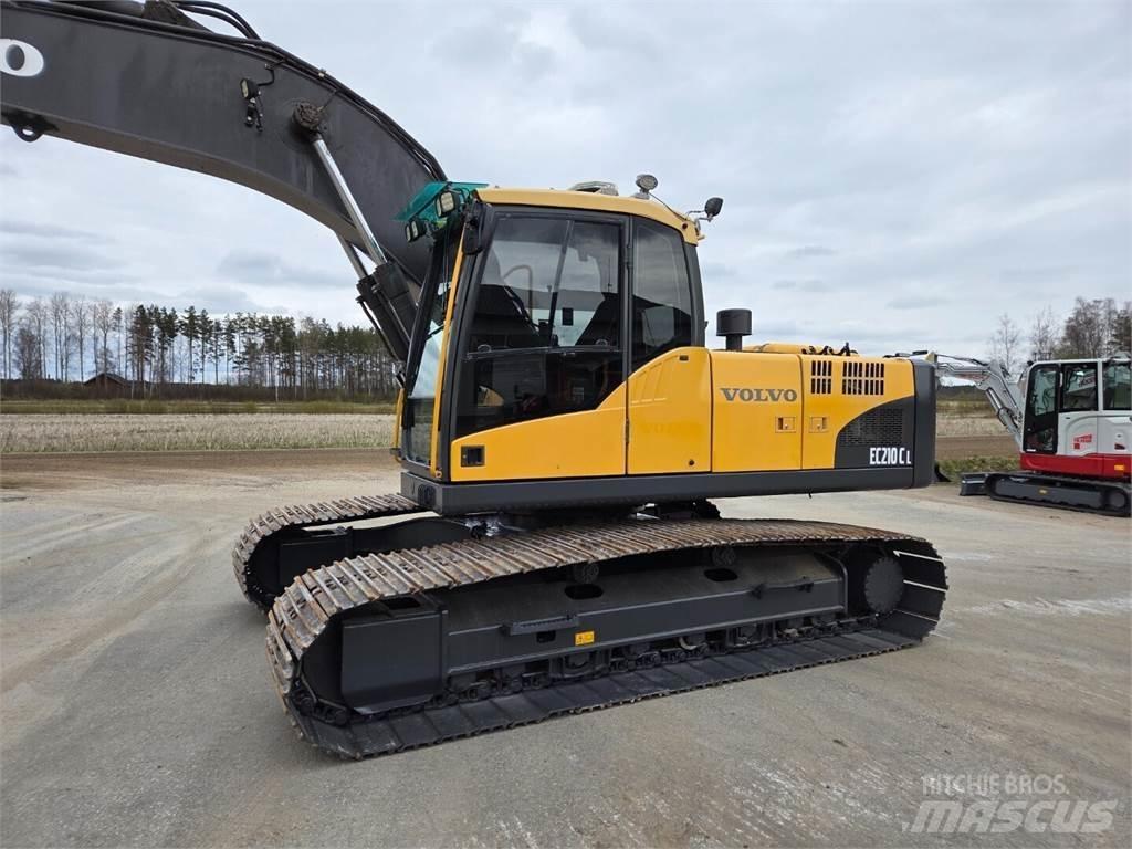 Volvo EC210CL Гусеничные экскаваторы