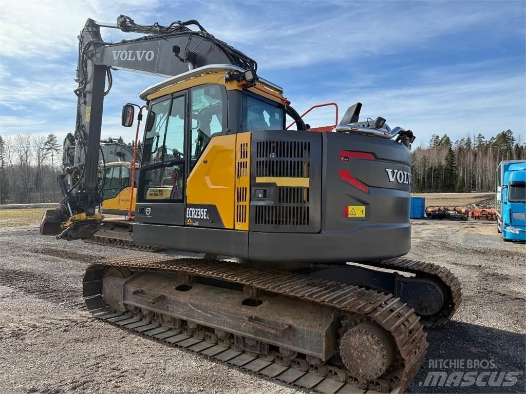 Volvo ECR235EL Гусеничные экскаваторы