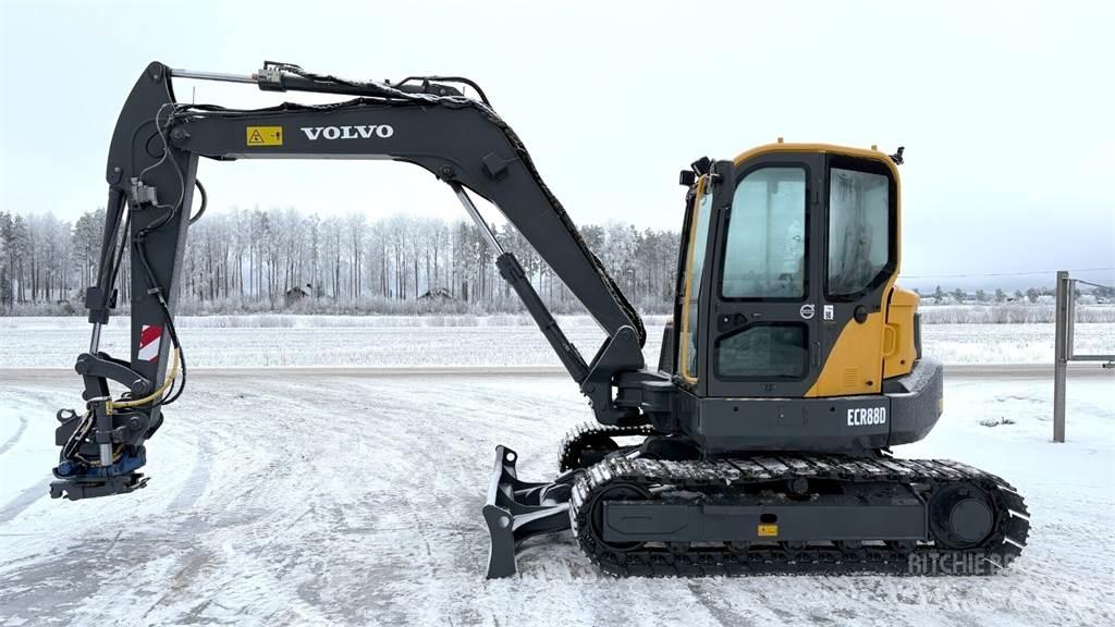 Volvo ECR88D Малые экскаваторы 7т-12т