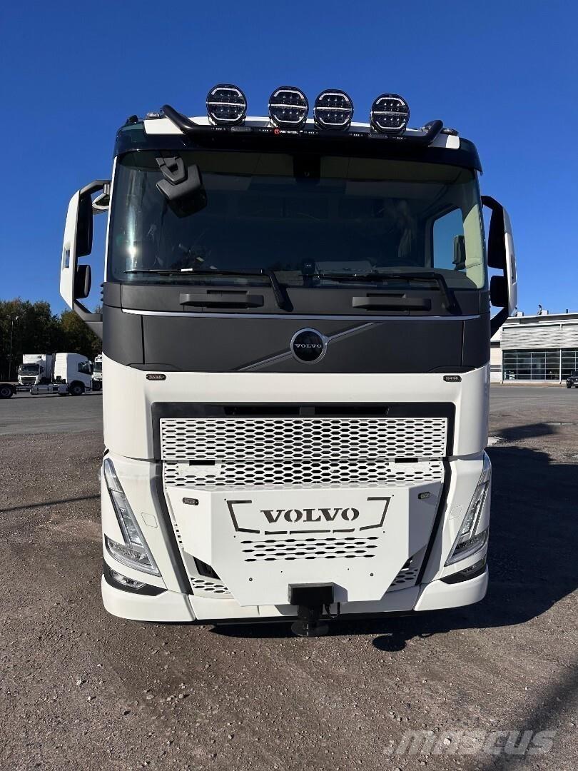 Volvo FH13 8x4 Автомобильные краны