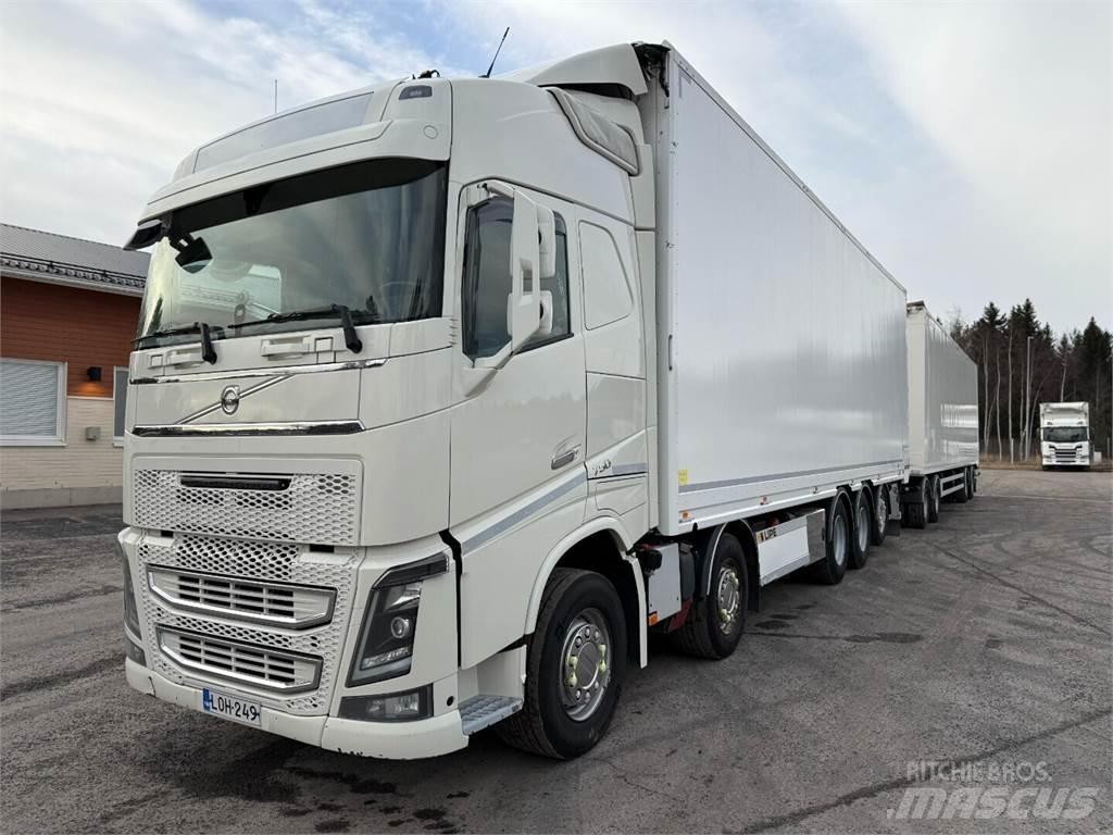 Volvo FH16 Грузовики-Щеповозы