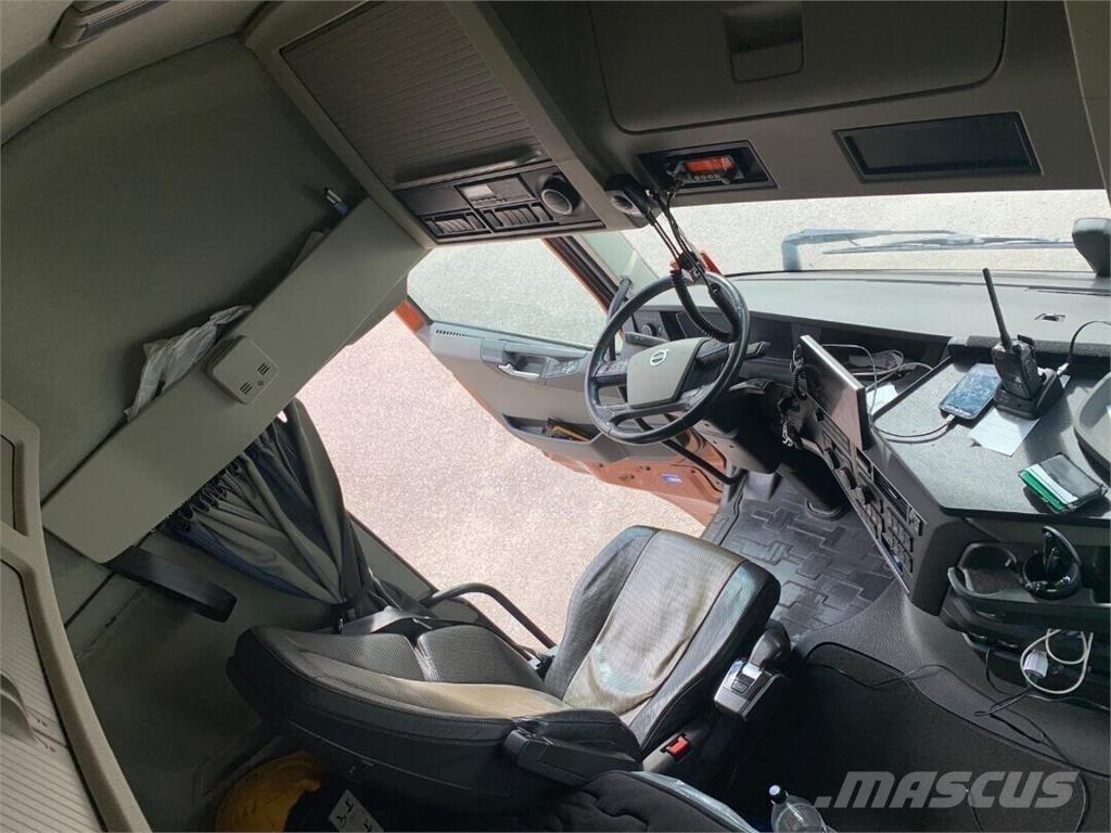 Volvo FH500TC 8x4 Грузовики-Щеповозы