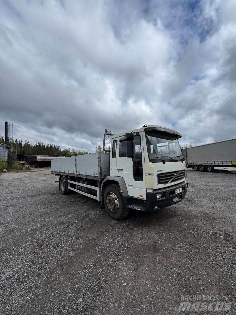 Volvo FL6 Грузовики-платформы/боковая разгрузка