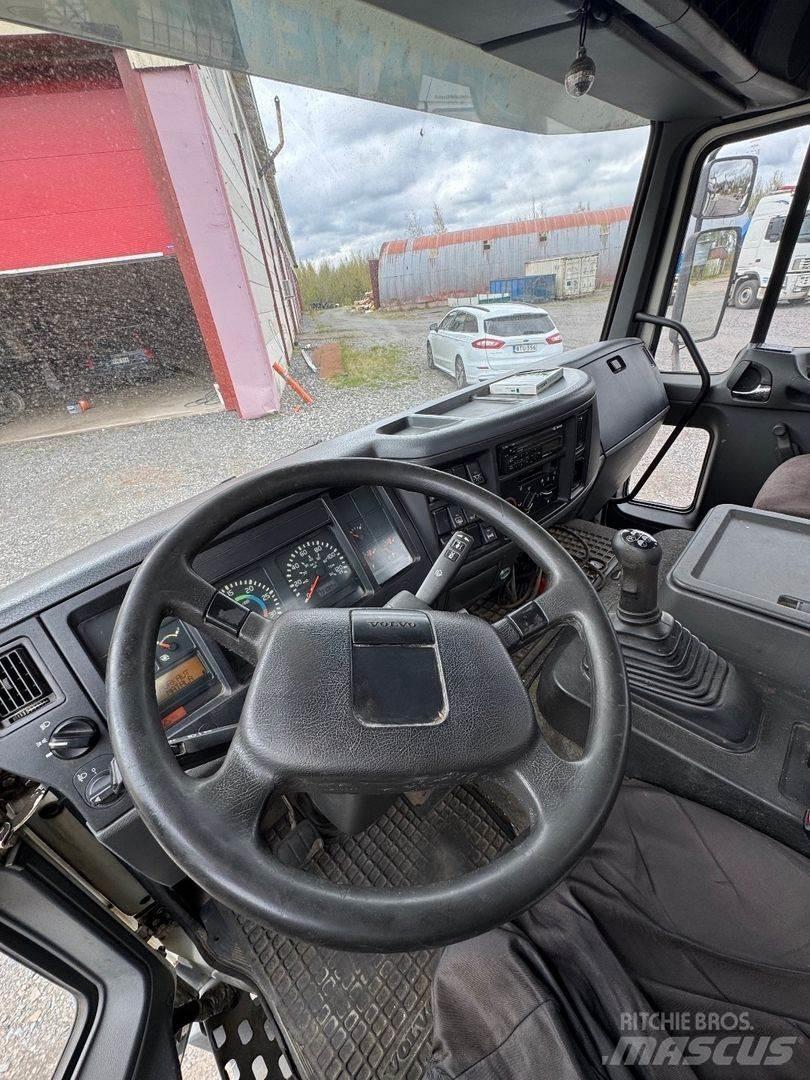Volvo FL6 Грузовики-платформы/боковая разгрузка