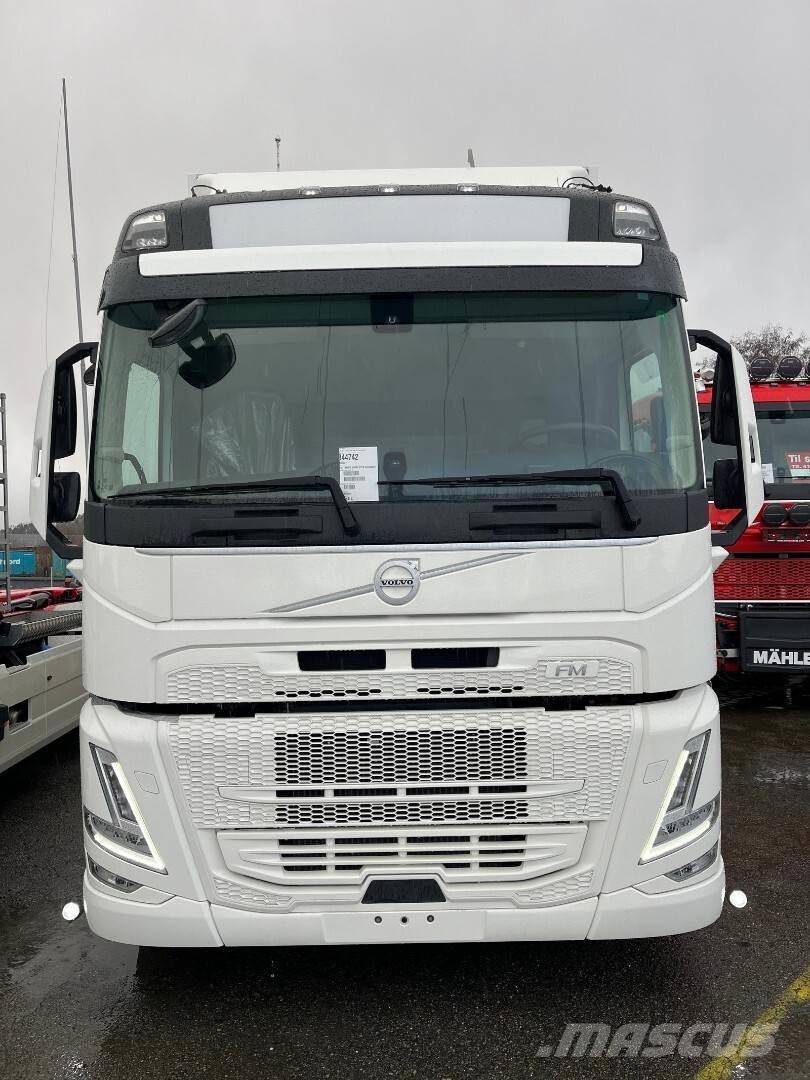Volvo FM330 4x2 Грузовики-Фургоны