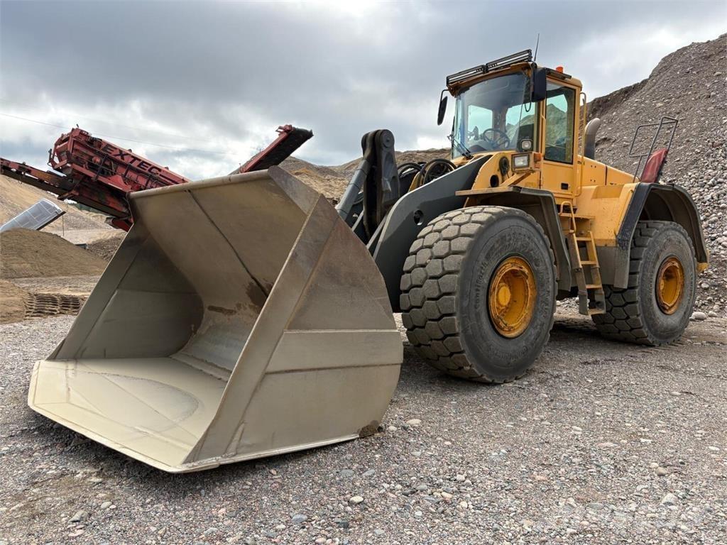Volvo L 220 E Фронтальные погрузчики
