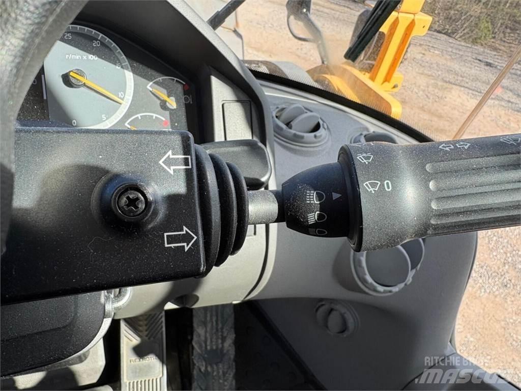 Volvo L 220 H Фронтальные погрузчики