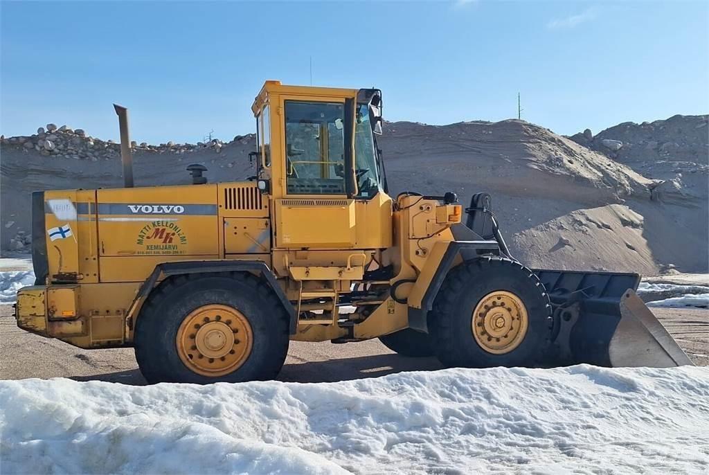 Volvo L 90 C Фронтальные погрузчики