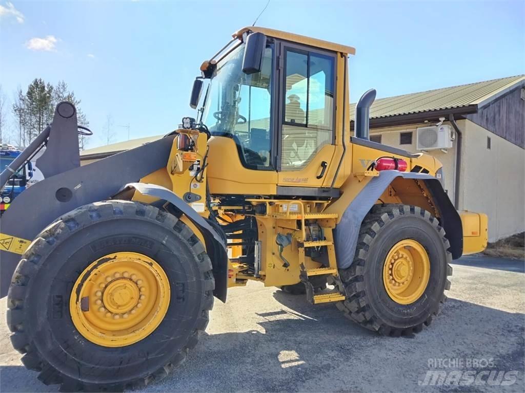 Volvo L 90 F Фронтальные погрузчики