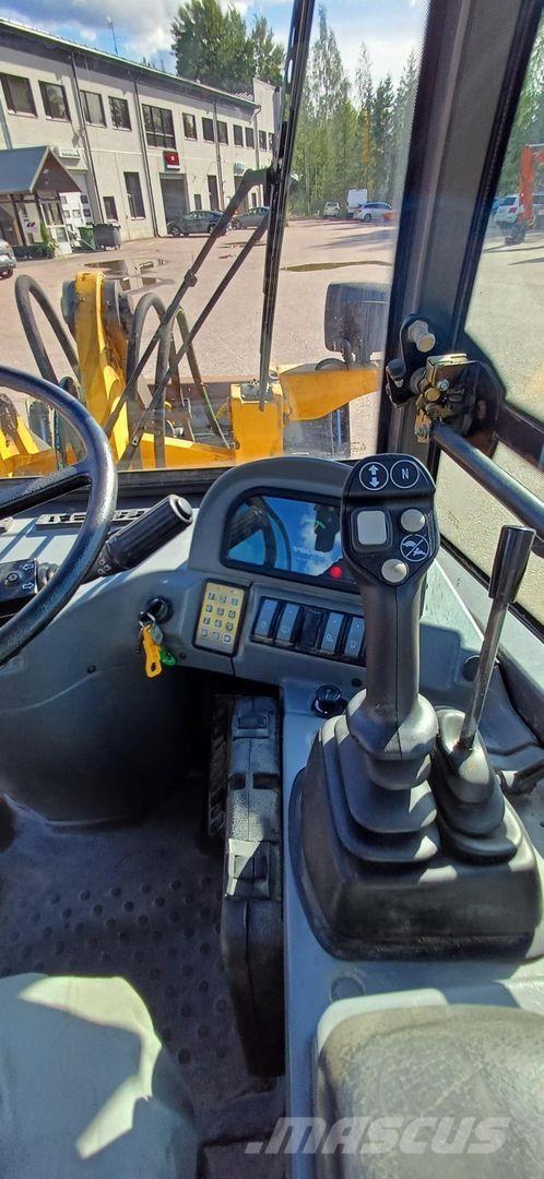 Volvo L25B-P Фронтальные погрузчики