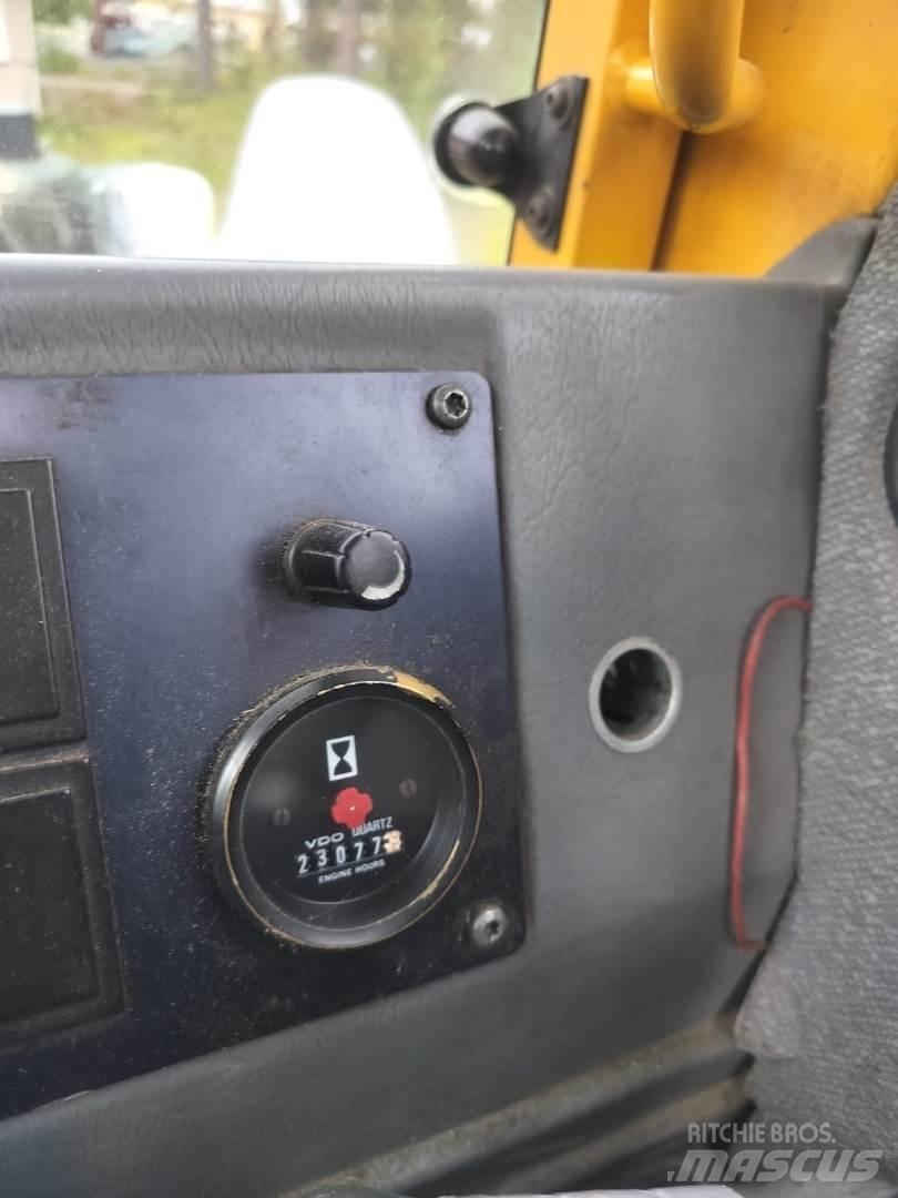 Volvo L70C Фронтальные погрузчики