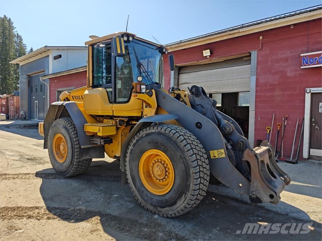 Volvo L70F Фронтальные погрузчики