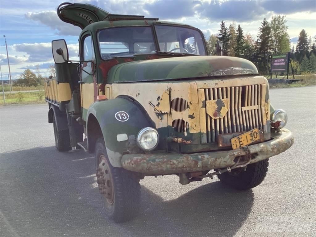 Volvo N 86 Грузовики-платформы/боковая разгрузка