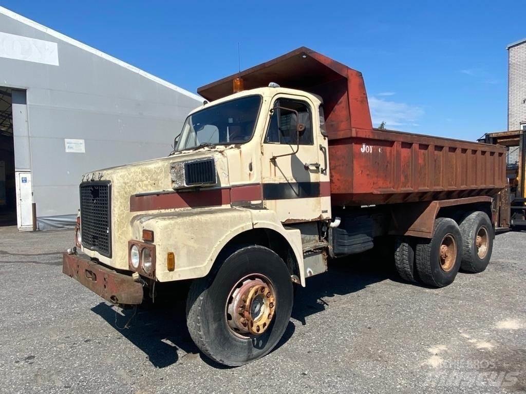 Volvo N12 6x4 Грузовики-Самосвалы