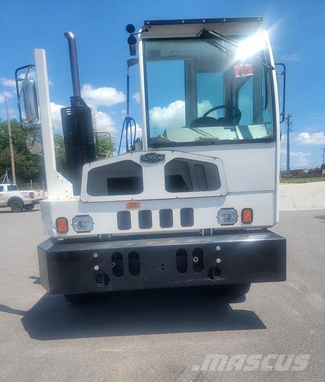 Autocar XSPOTTER Терминальные тягачи