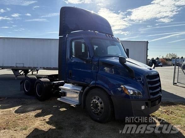 Freightliner CASCADIA 116 Седельные тягачи