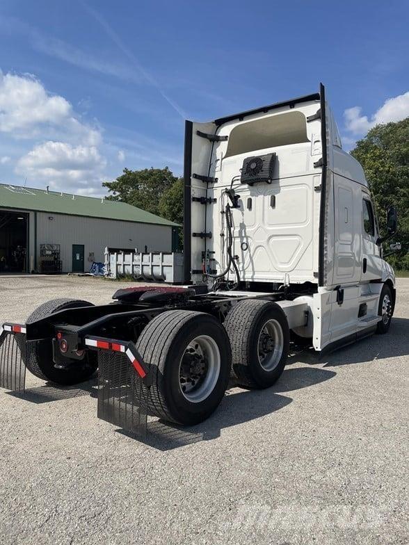 Freightliner CASCADIA 116 Седельные тягачи