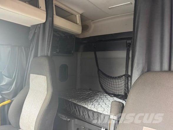 Freightliner CASCADIA 116 Седельные тягачи