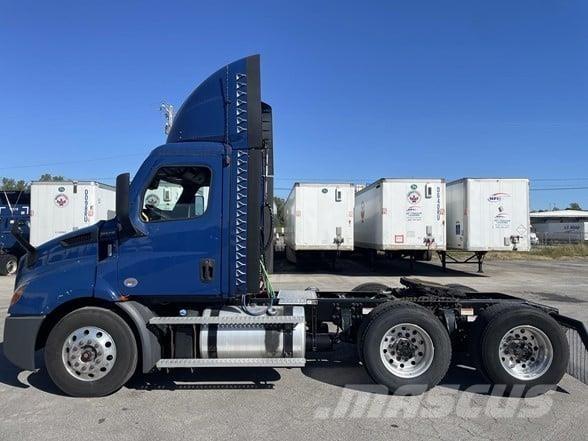Freightliner CASCADIA 116 Седельные тягачи